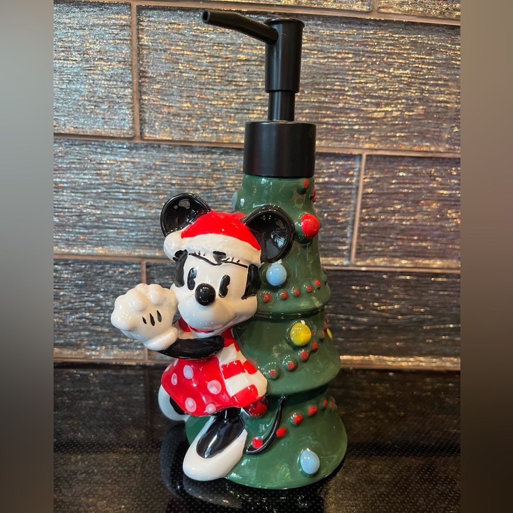 Minnie Mouse Soap Dispenser Ceramic Soap pump Walt Disney World Icon Christmas